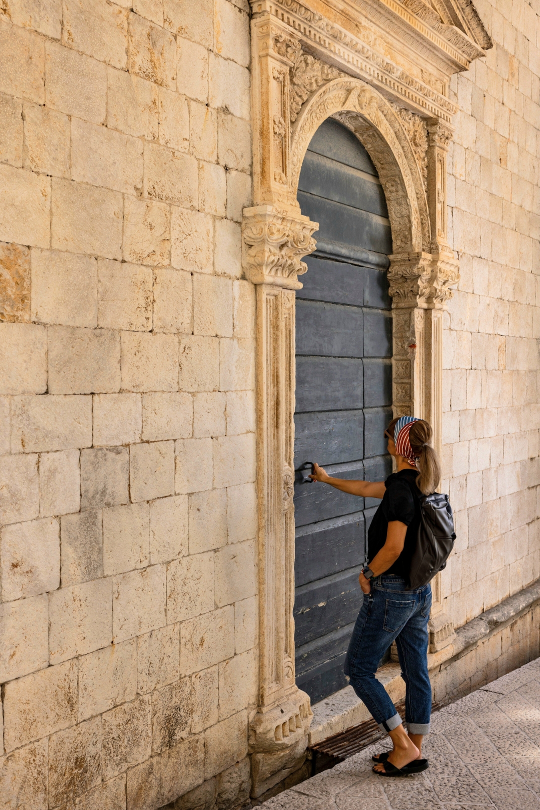 Doors of Dubrovnik Renata Debeljak U ulici Sv. Dominika