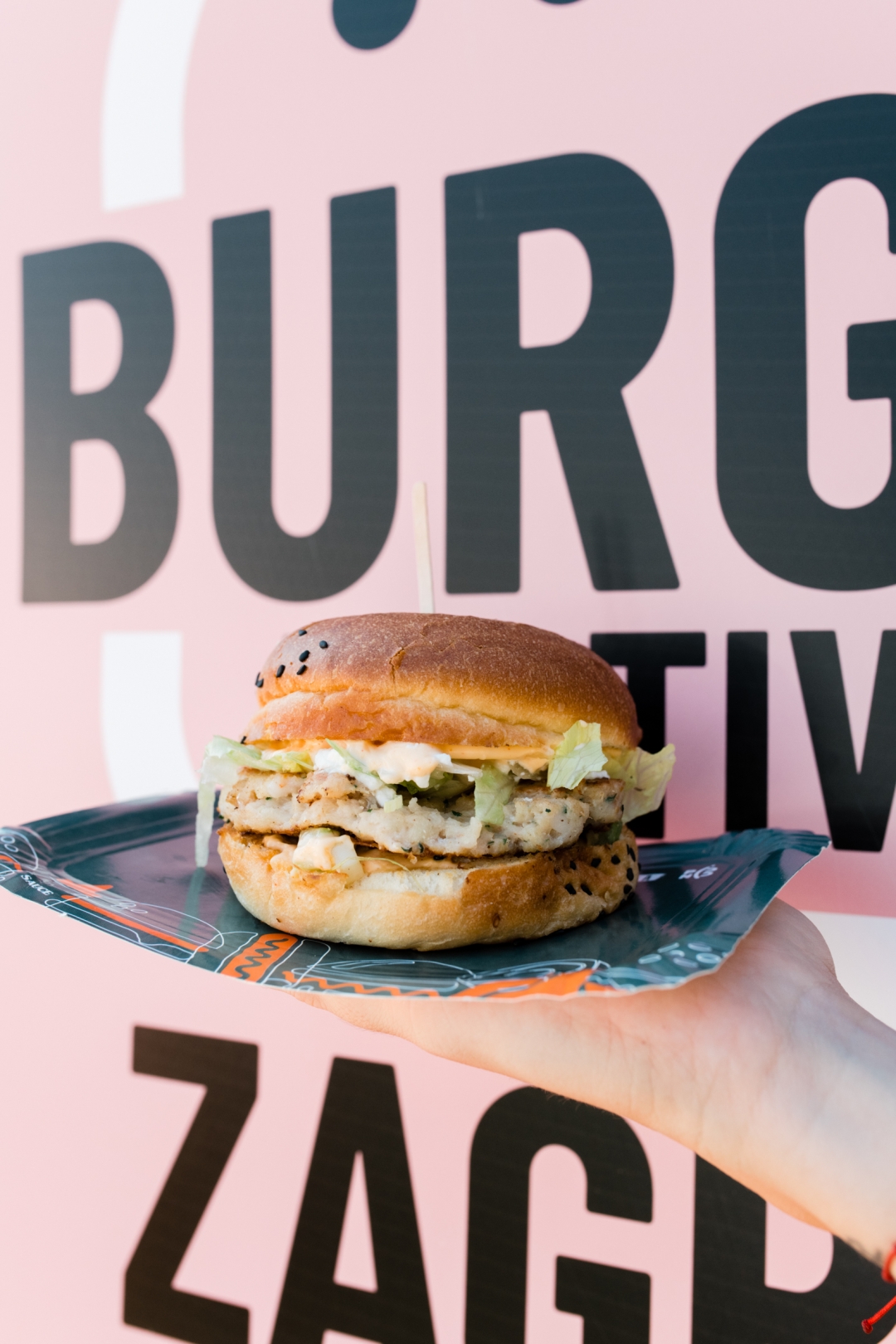 Picnic Mingle & Fun - burger od kozica
