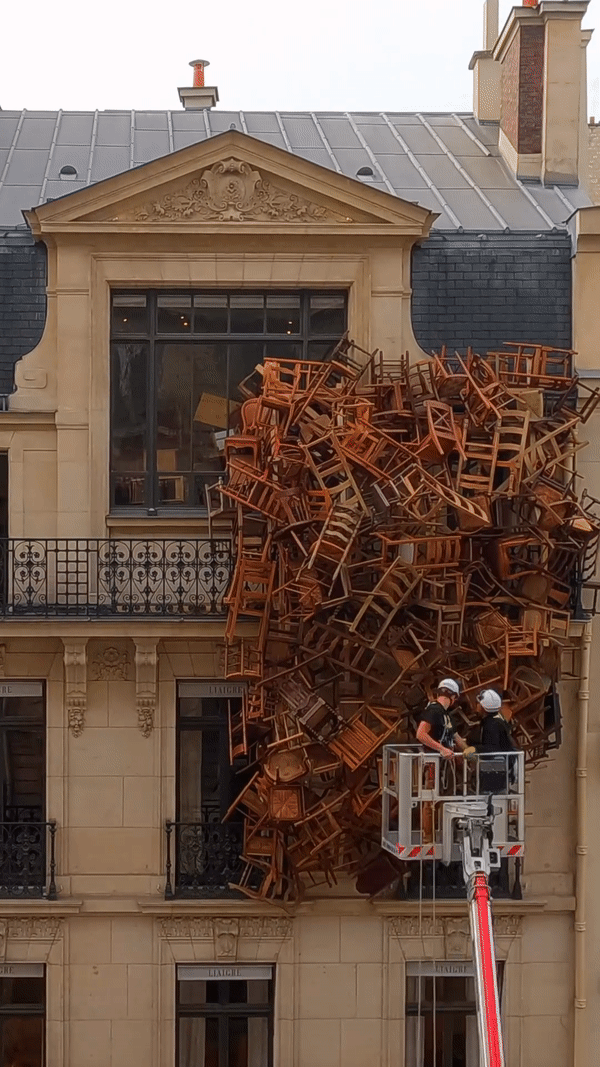 Japanski umjetnik Tadashi Kawamata ponovno briljira instalacijom u Parizu