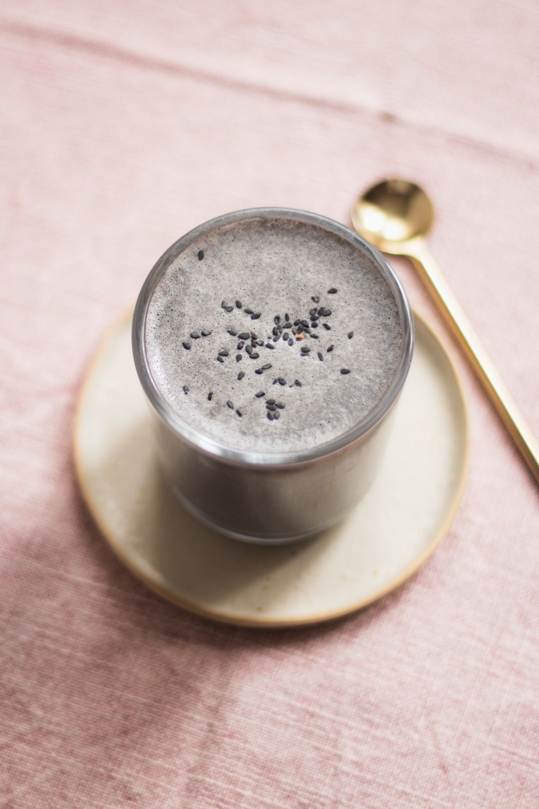 Black sesame latte