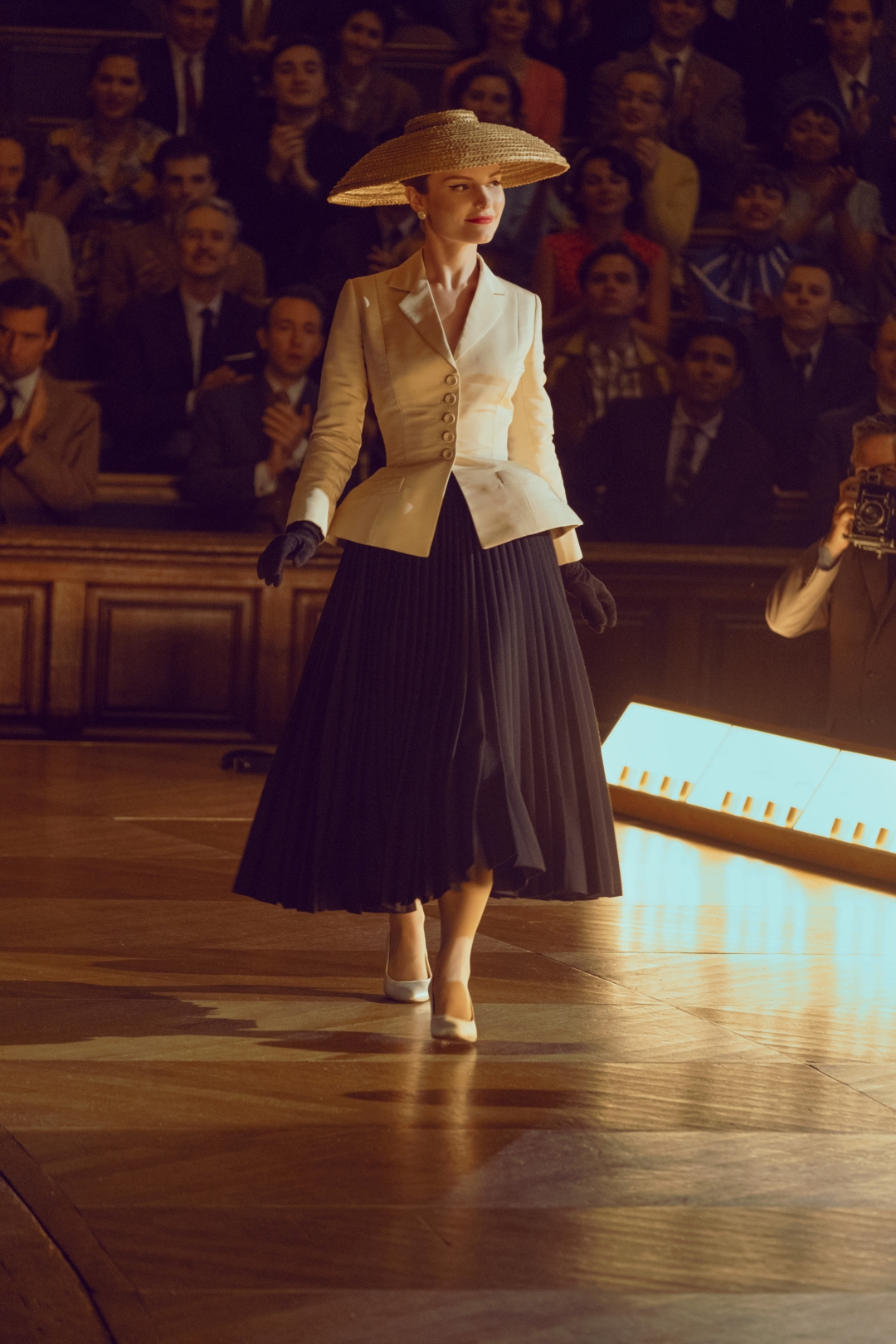 Dior vs. Chanel: Danas na male ekrane stiže serija koja će oduševiti sve ljubitelje mode