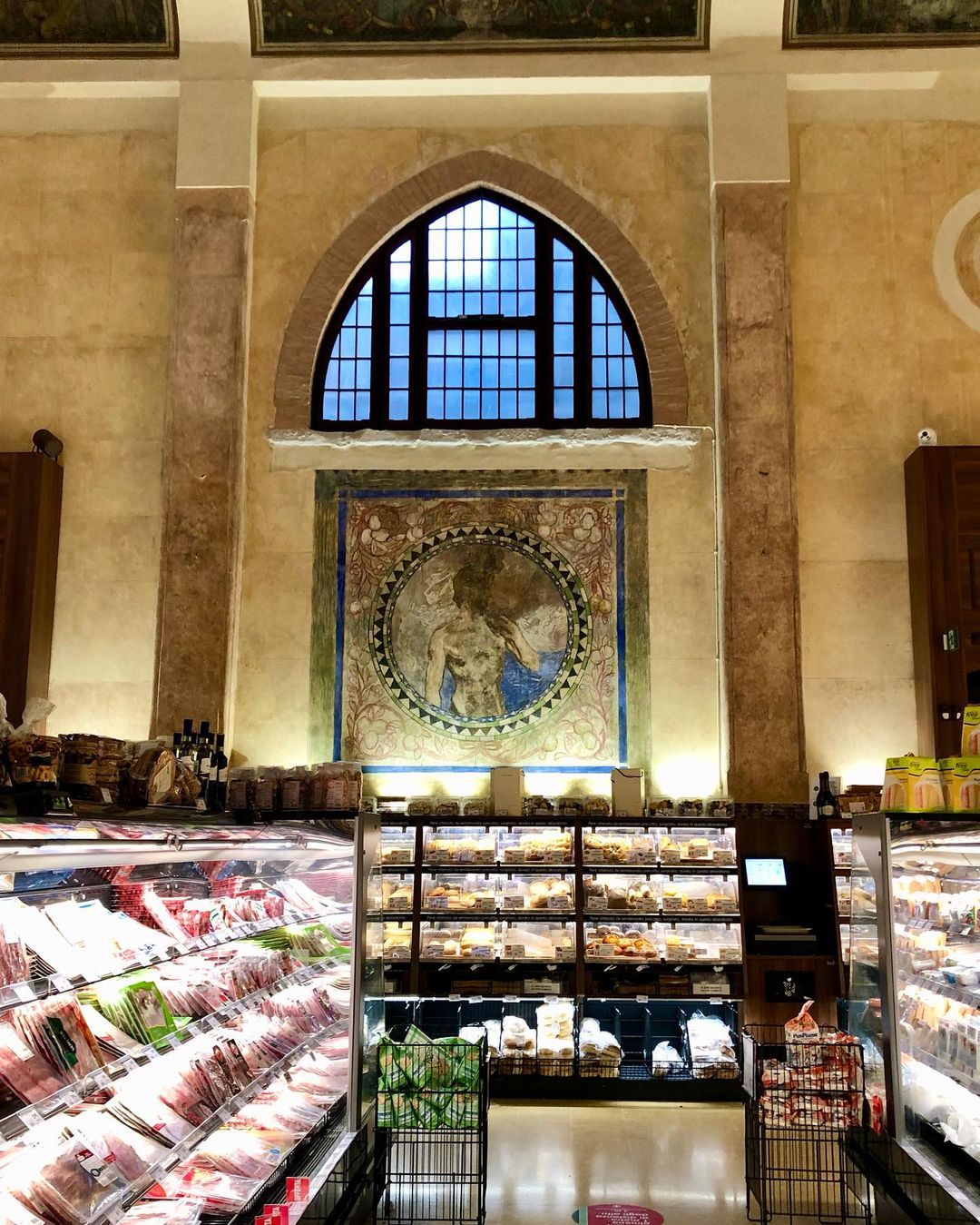 Je li ovo najljepši supermarket na svijetu? Nalazi se u povijesnom teatru