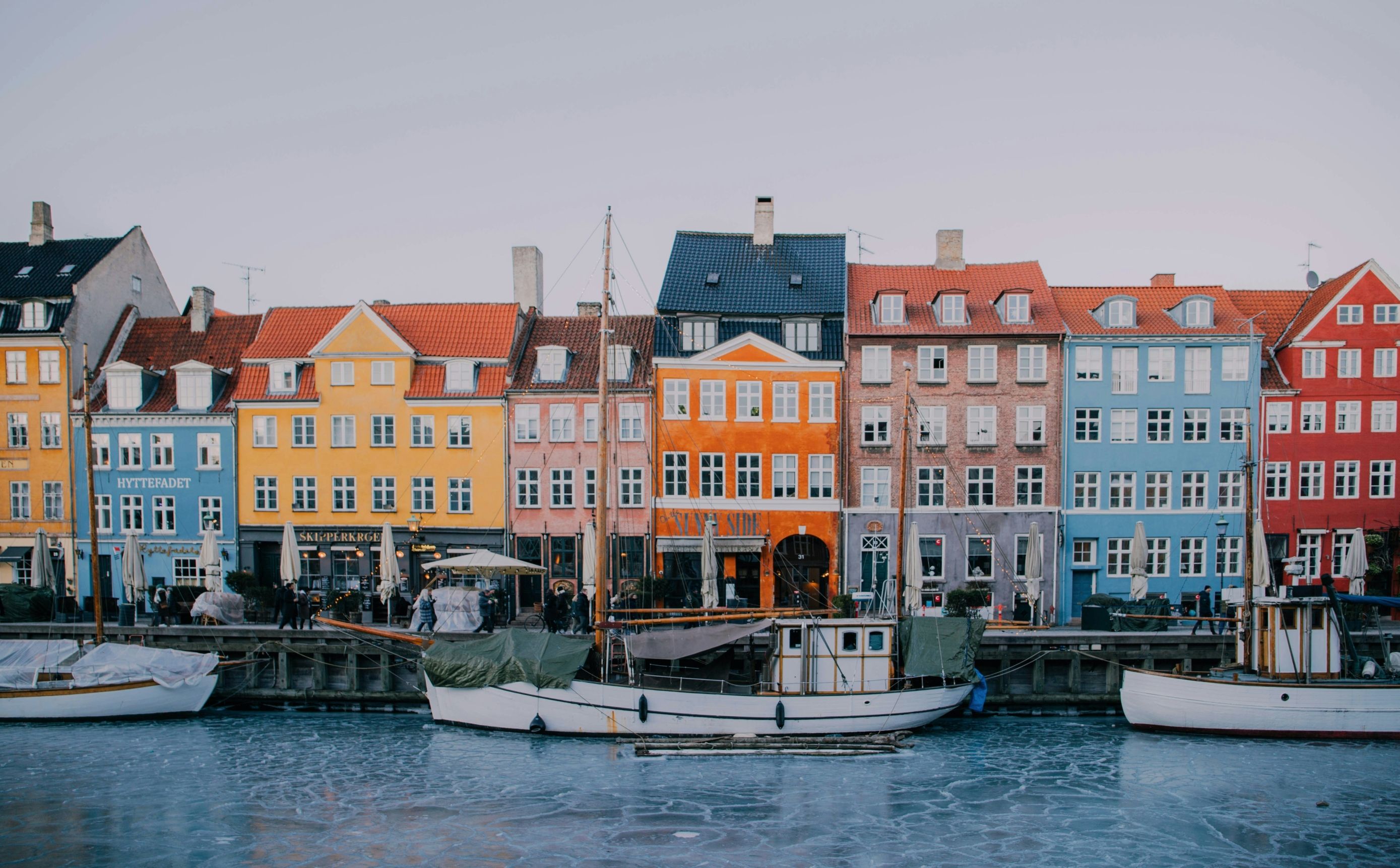 Nyhavn_alexandra-mitache-unsplash