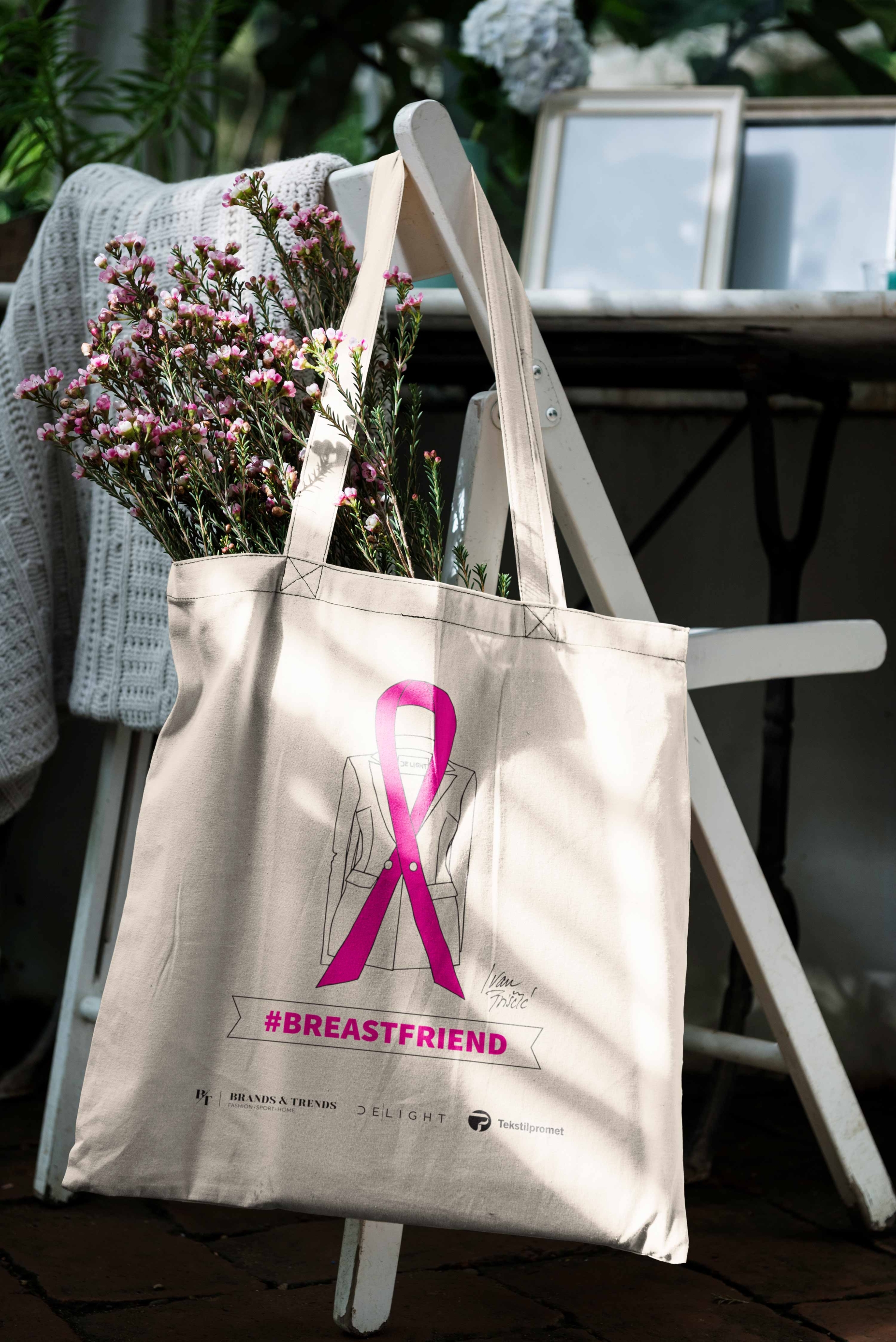 Posebnom akcijom borbe protiv raka dojke u prodaji su platnene torbe s potpisom dizajnera Ivana Friščića