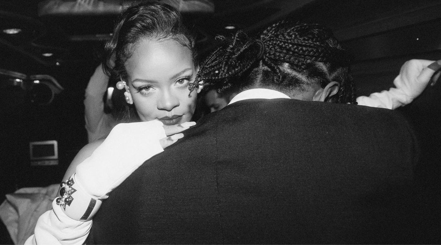Date night za Fenty Skin: Rihanna i A$AP Rocky zajedno u retro beauty kampanji