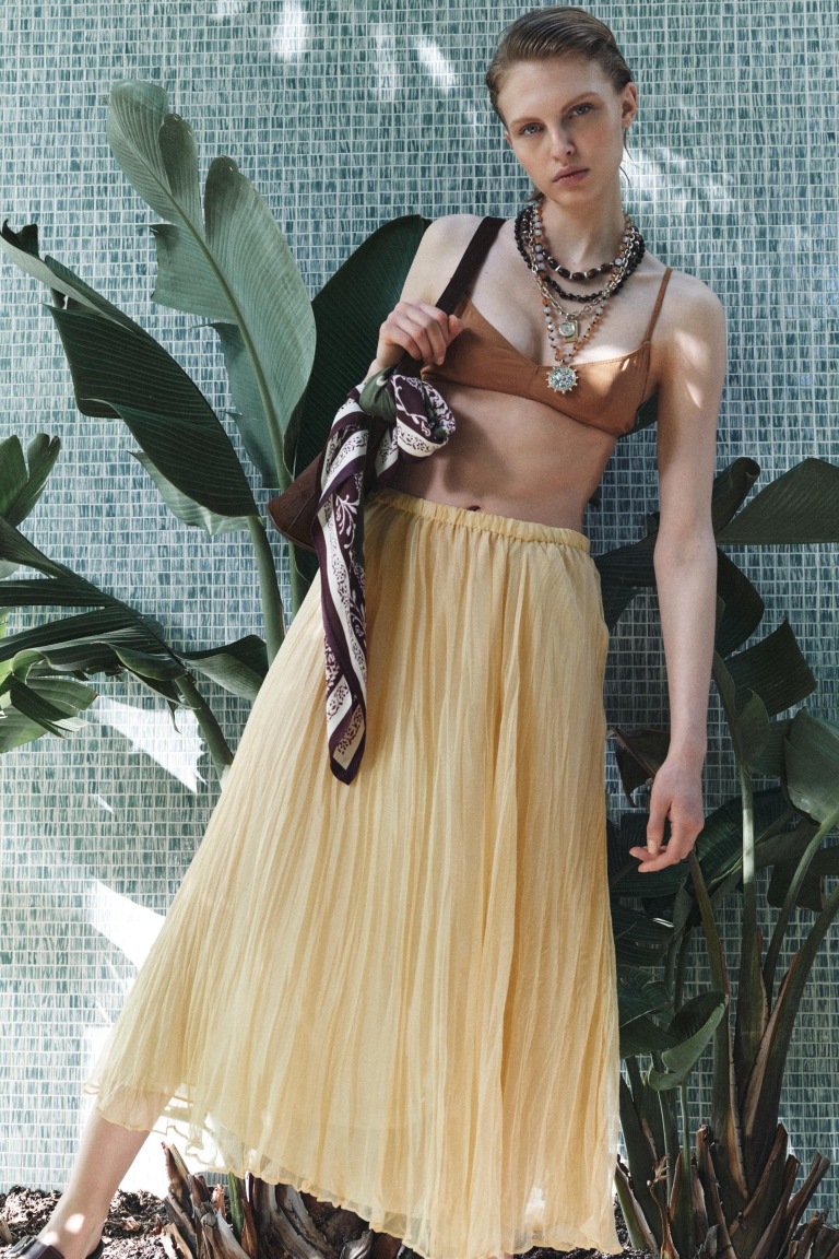 masleno rumena modni trend Zara