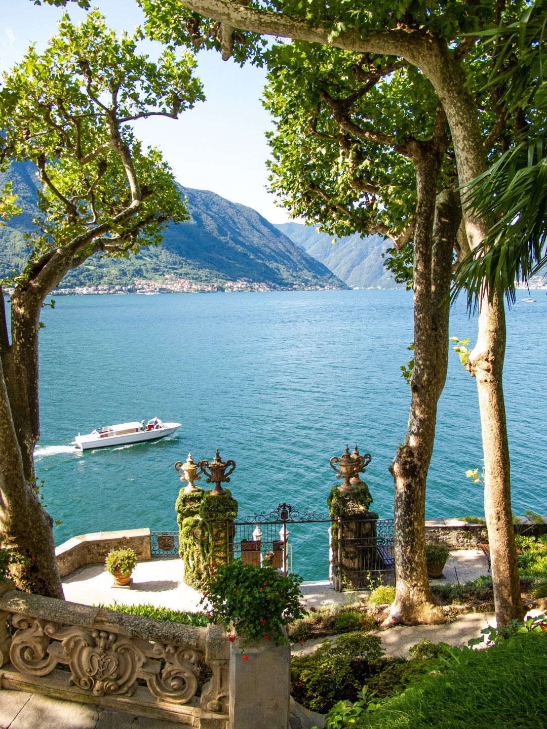 Jezero Como_iStock