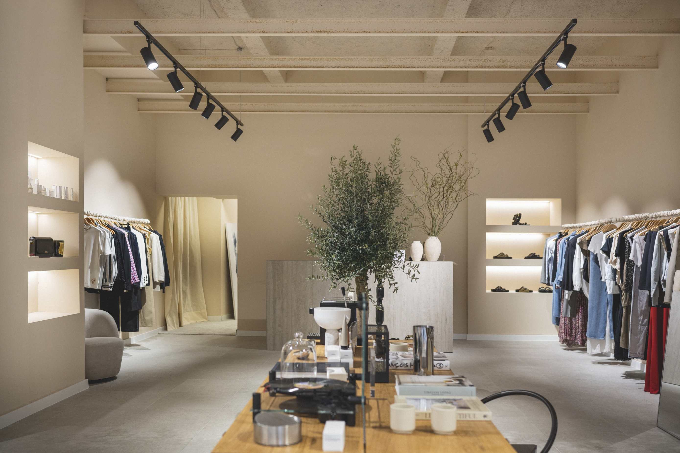 Omiljena modna adresa: Prvi pogled u novouređeni Nicolas Concept Store