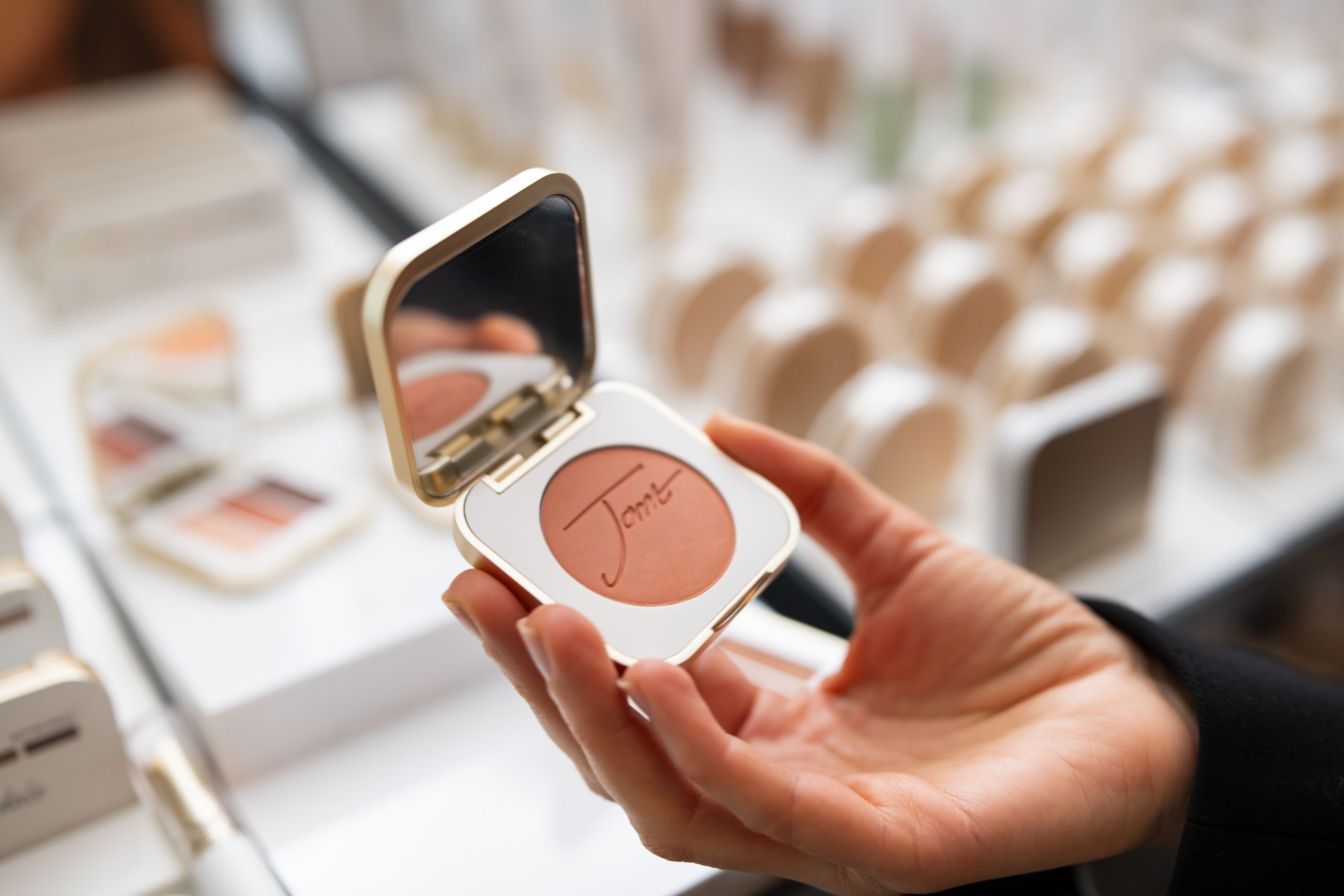 Skincare makeup brend jane iredale ima novu Ready to Bloom kolekciju za proljeće