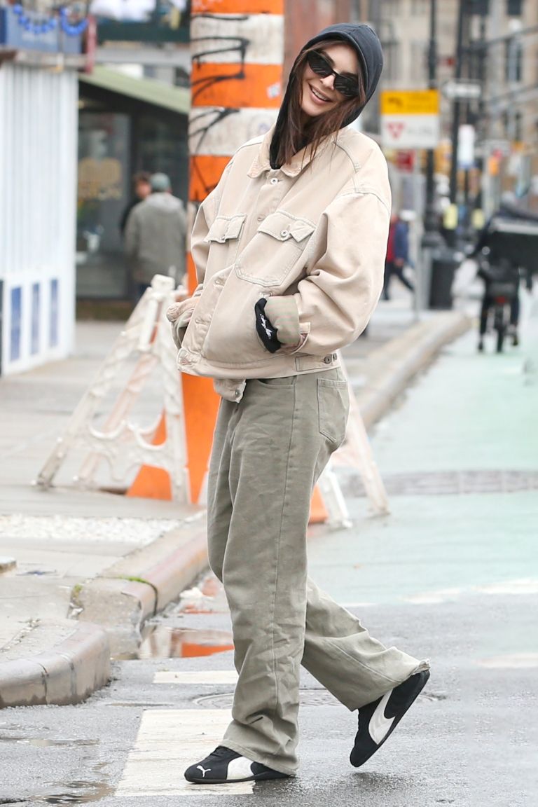 Emily Ratajkowski street style puma tenisice