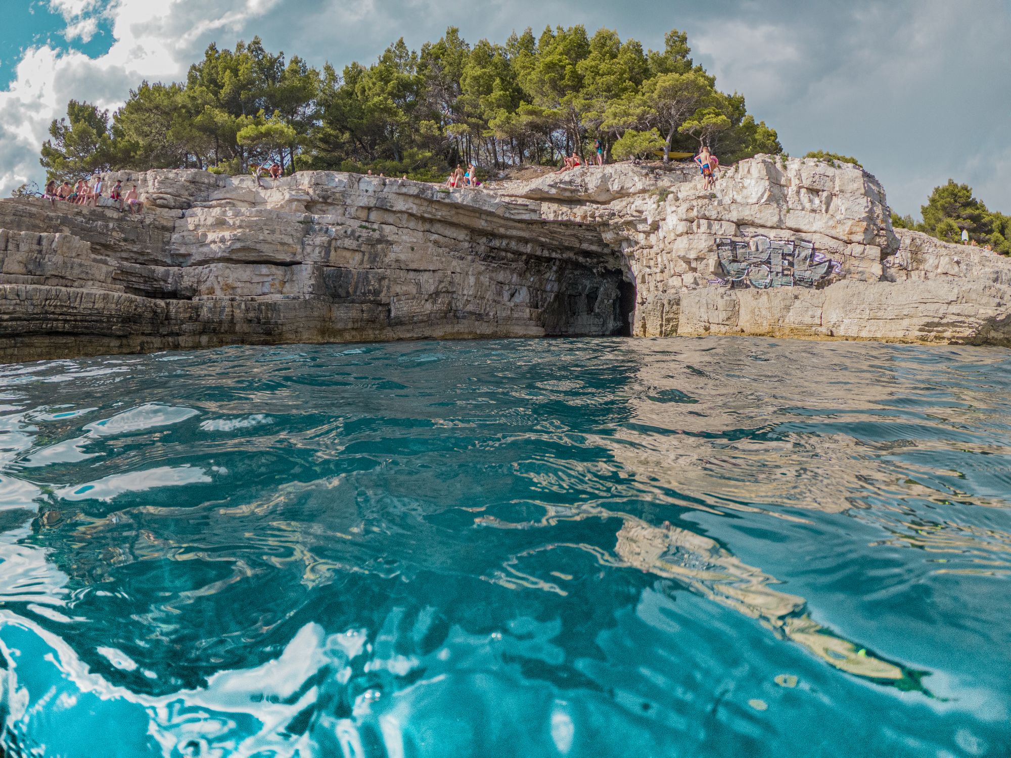 Galebove stijene, Pula_iStock