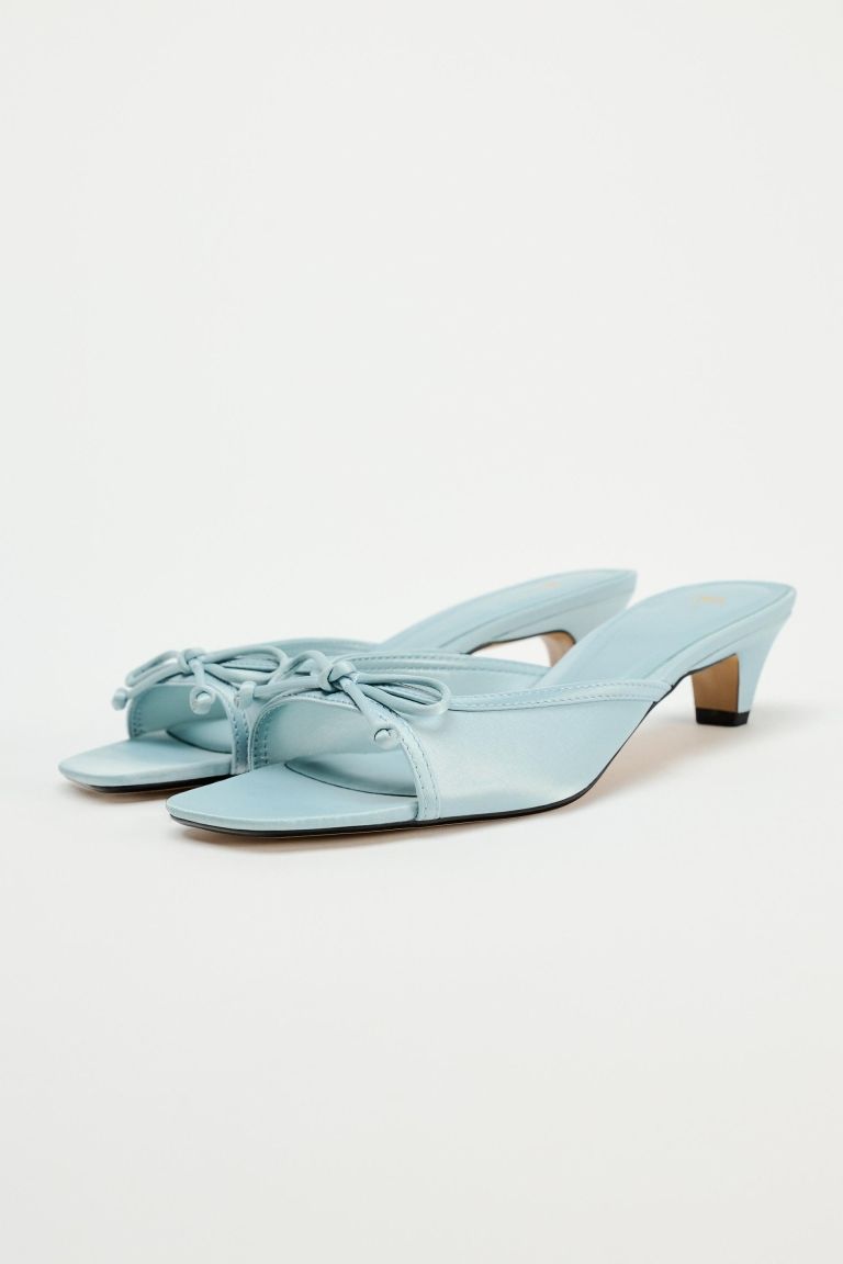 baby blue trendi boja Zara