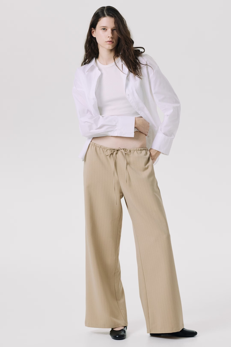 bijele i bež hlače H&M