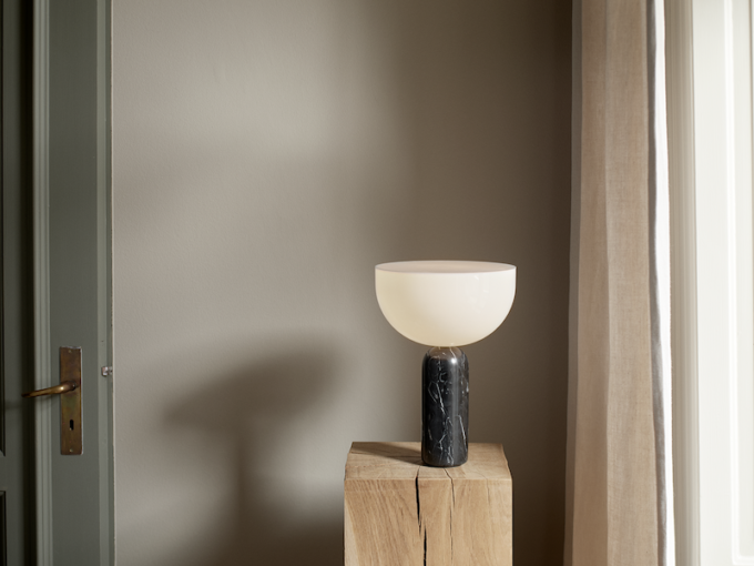 Ova elegantna stolna lampa detalj je koji će u vaš dom unijeti dašak romantike, a evo zbog čega je posebna