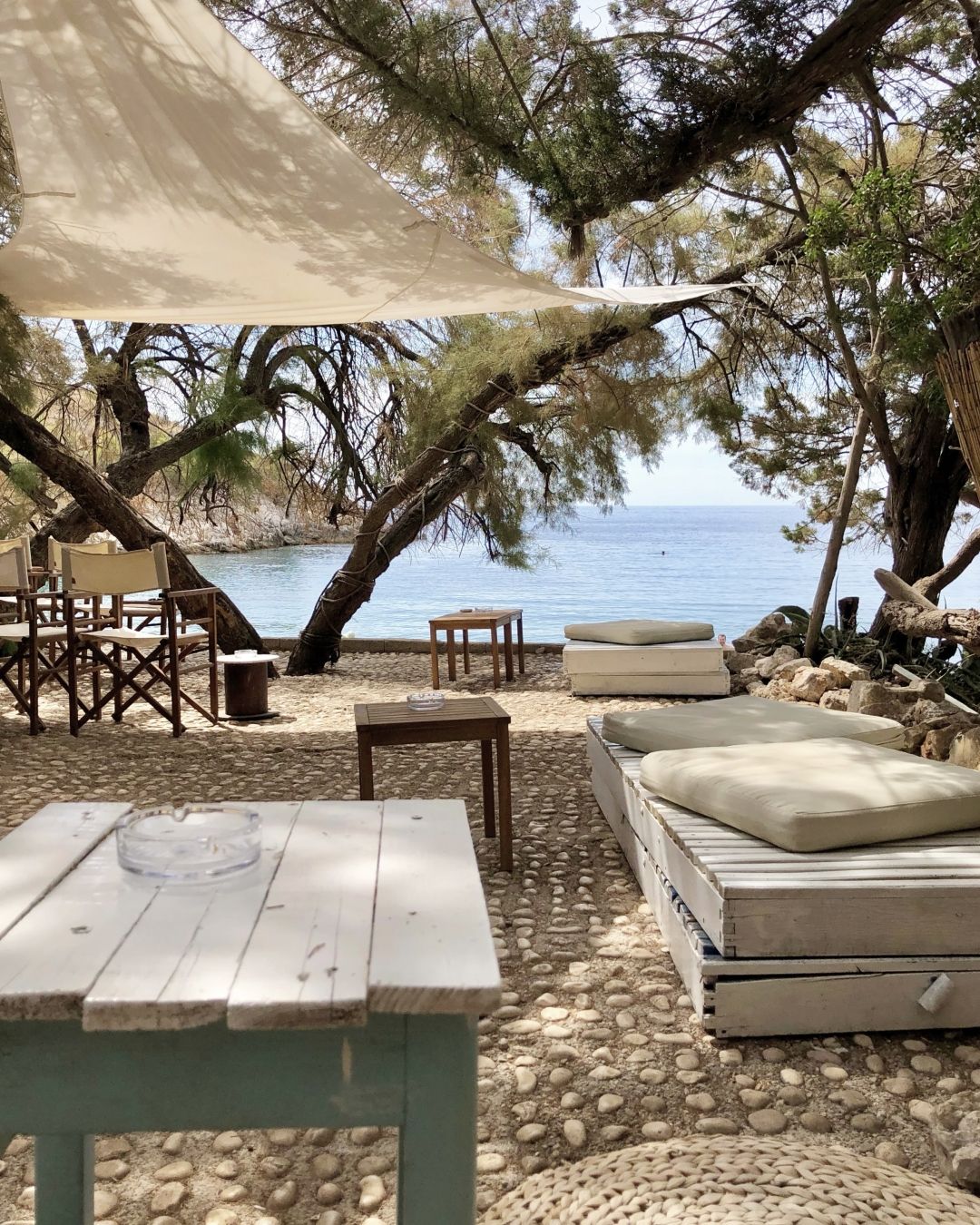 Ovog ljeta želimo posjetiti mali hedonistički raj, Duba Beach Bar na južnoj obali otoka Hvara