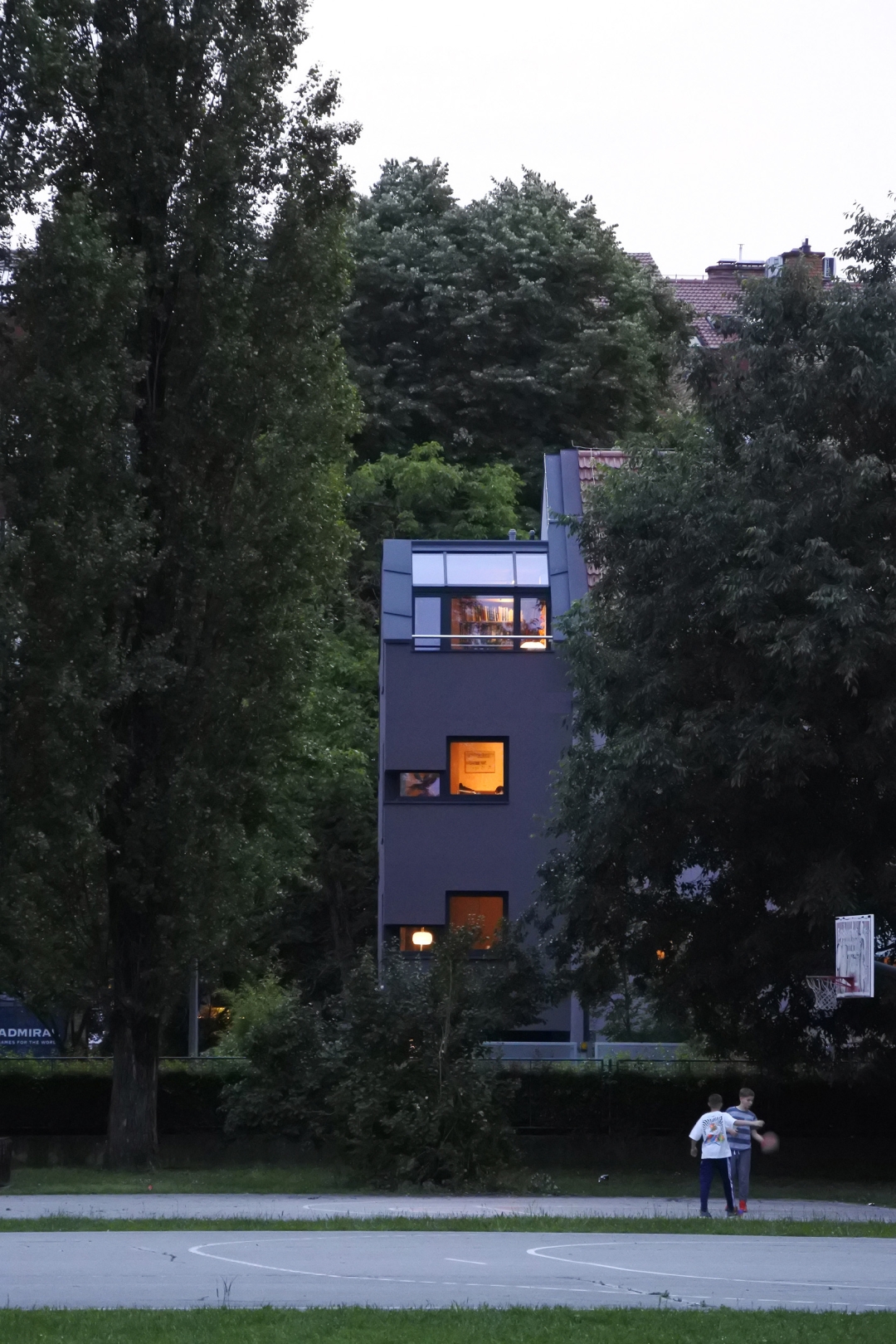 Je li ovo najuža kuća u Zagrebu? Prostor je iskorišten na zanimljiv način – pogledajte kako izgleda