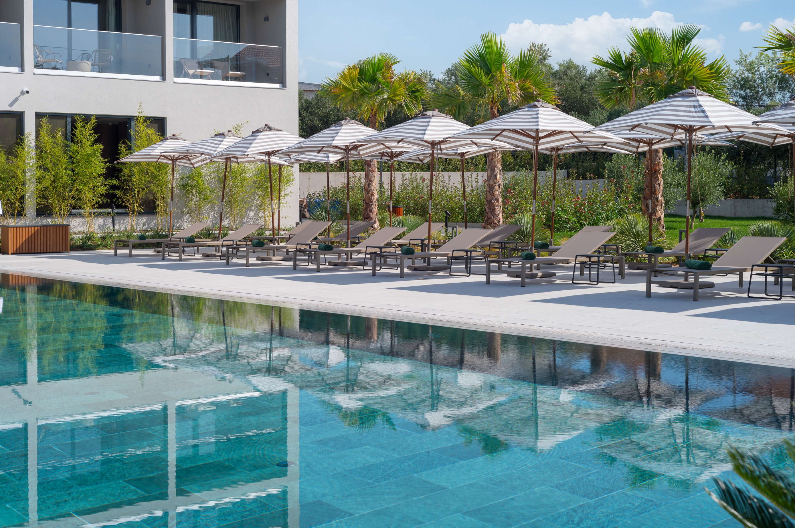 Molum Hotel and Residence (2)
