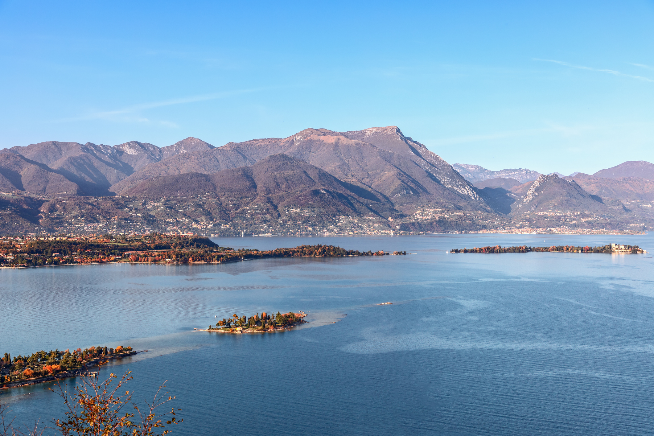 Jezero-Garda_iStock-1353193442