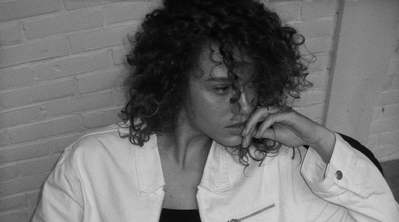 Savršeno definirane kovrče su napokon moguće uz ovu revolucionarnu četku za kosu