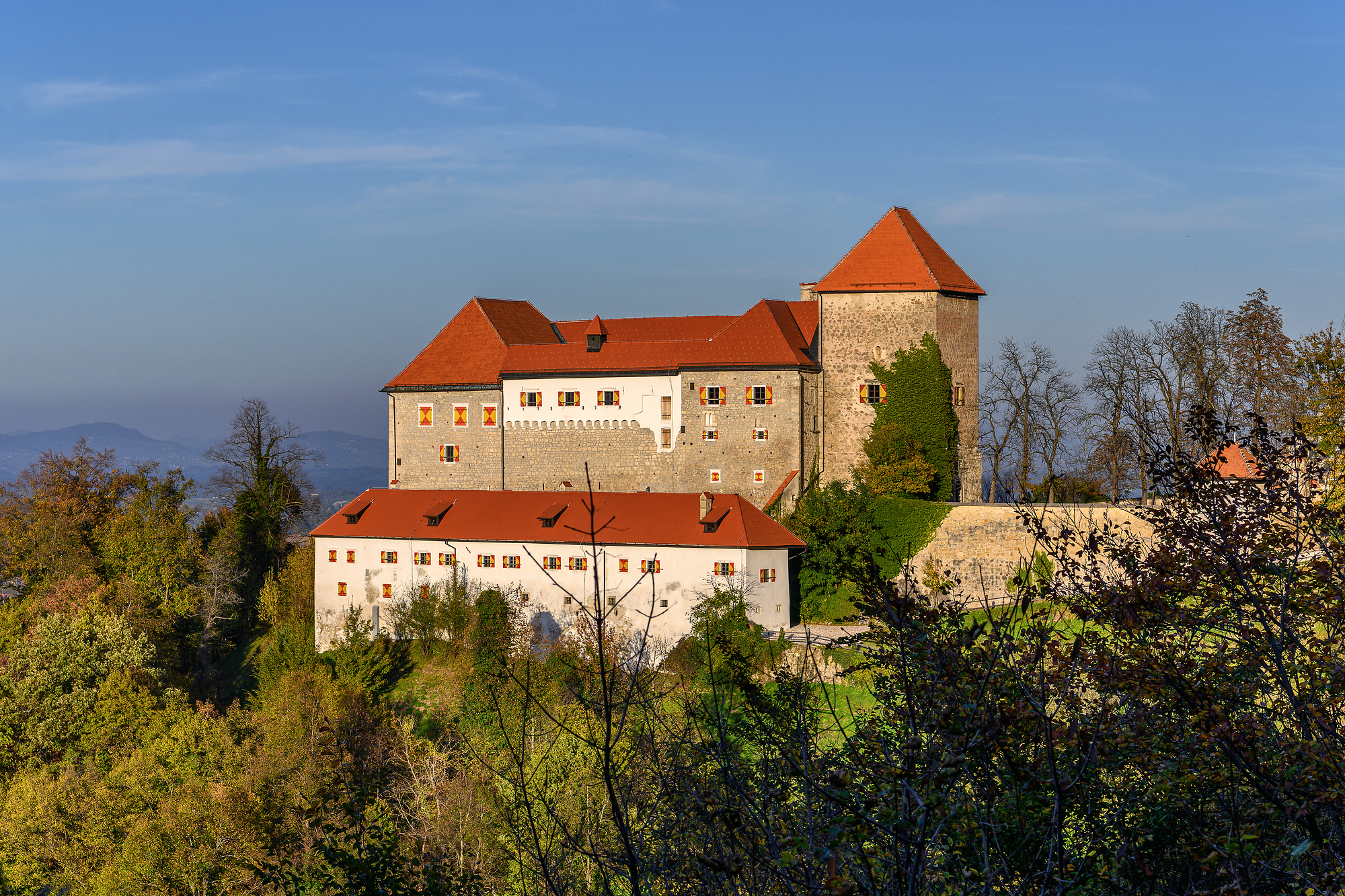 Otkrivanje skrivenih dragulja: Dvorac Podsreda nudi čarobno iskustvo i nezaboravan boravak