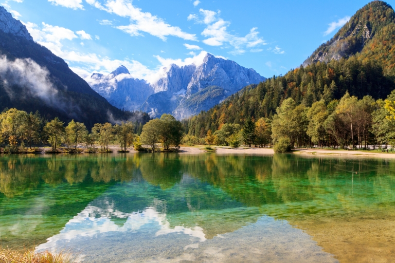 putovanja za produženi vikend_Jezero Jasna_baratroli_iStock-522853075