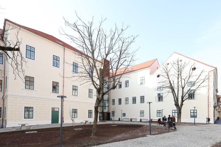 Gornjigradska gimnazija