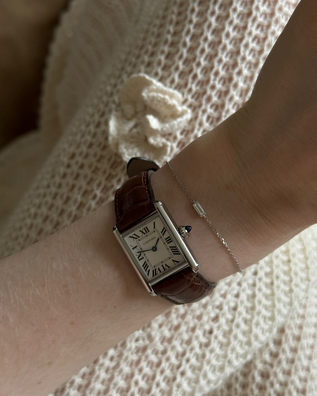Best buy: Sat koji jako nalikuje omiljenom Cartier Tank modelu