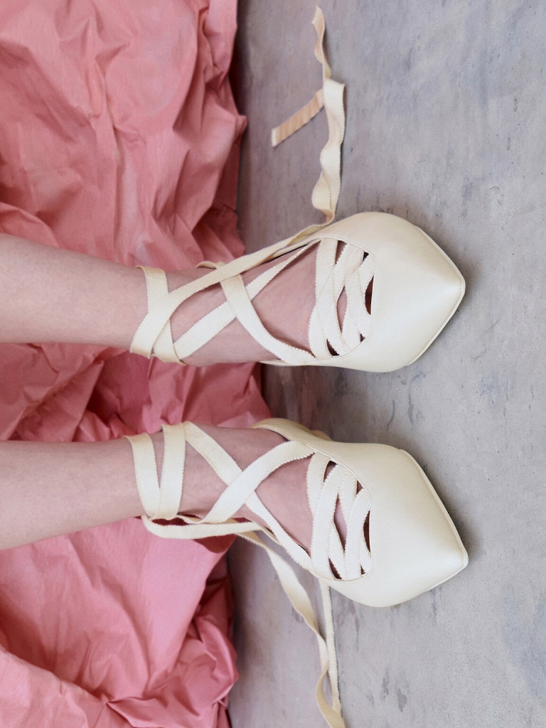 Balerinke s vezicama Charles & Keith