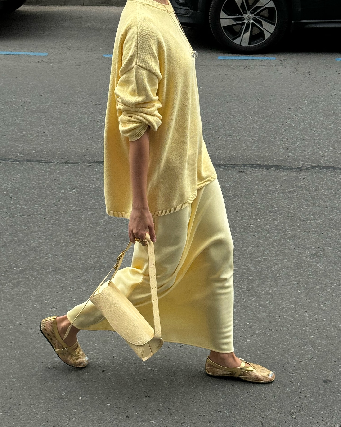 Boja koja laska svima: Butter yellow nijansa vlada ovom sezonom