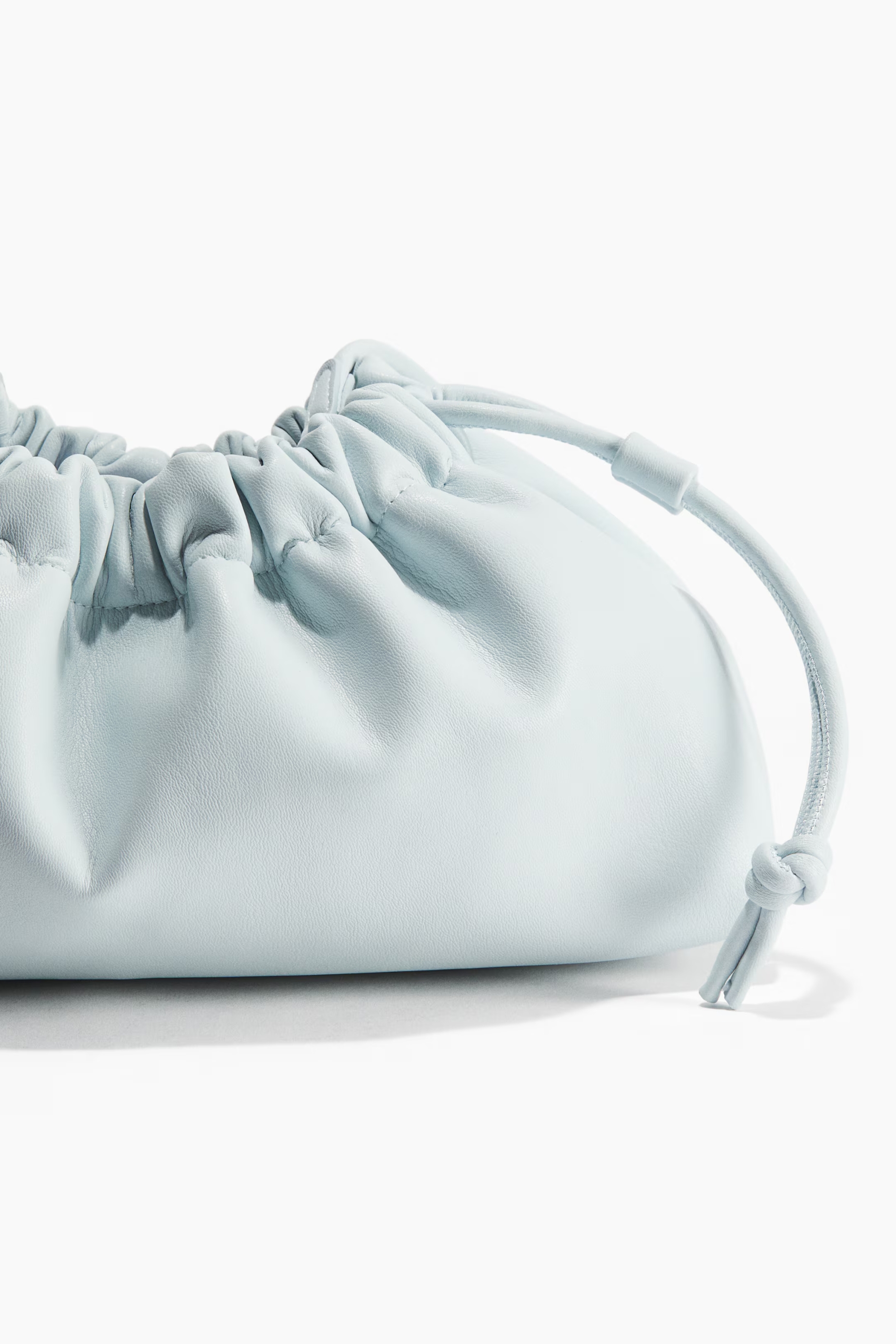 H&M torba nalik Loewe modelu