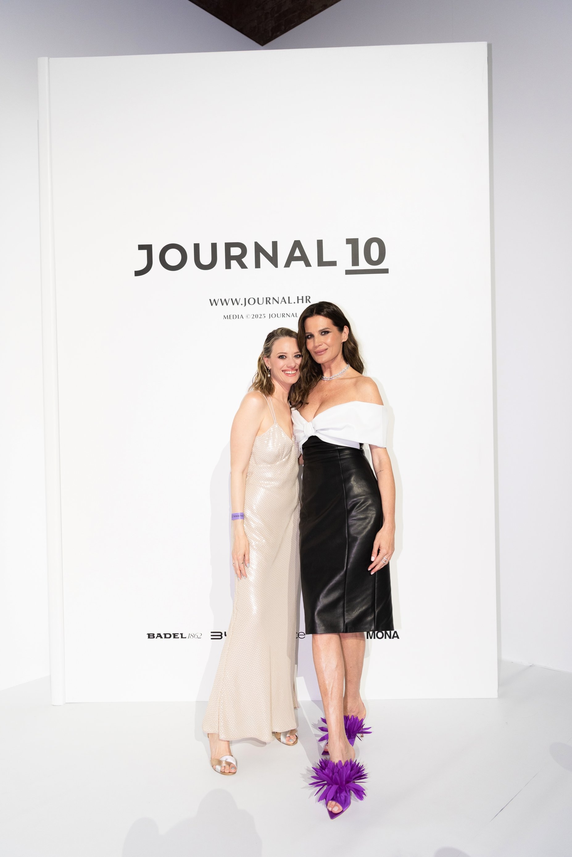 Jelena Veljača i Iva Radić
