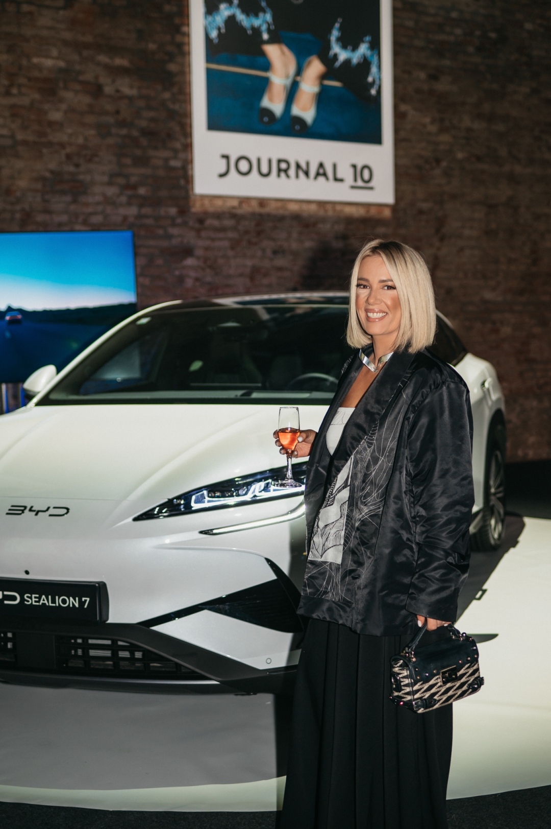 JOURNAL10 party