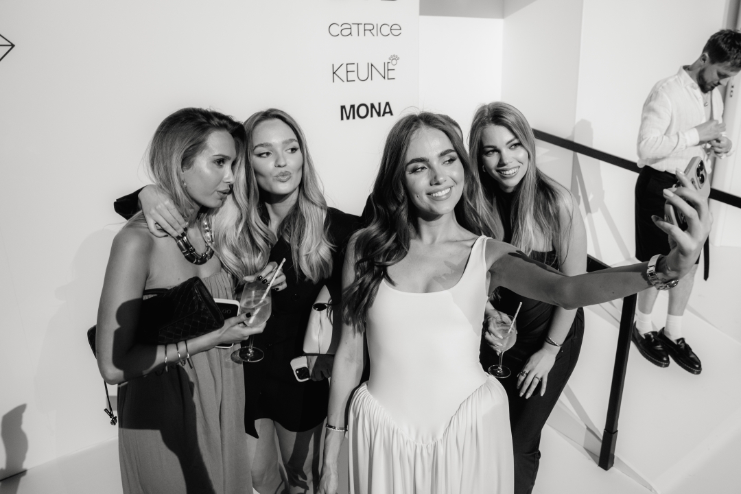 JOURNAL10 party