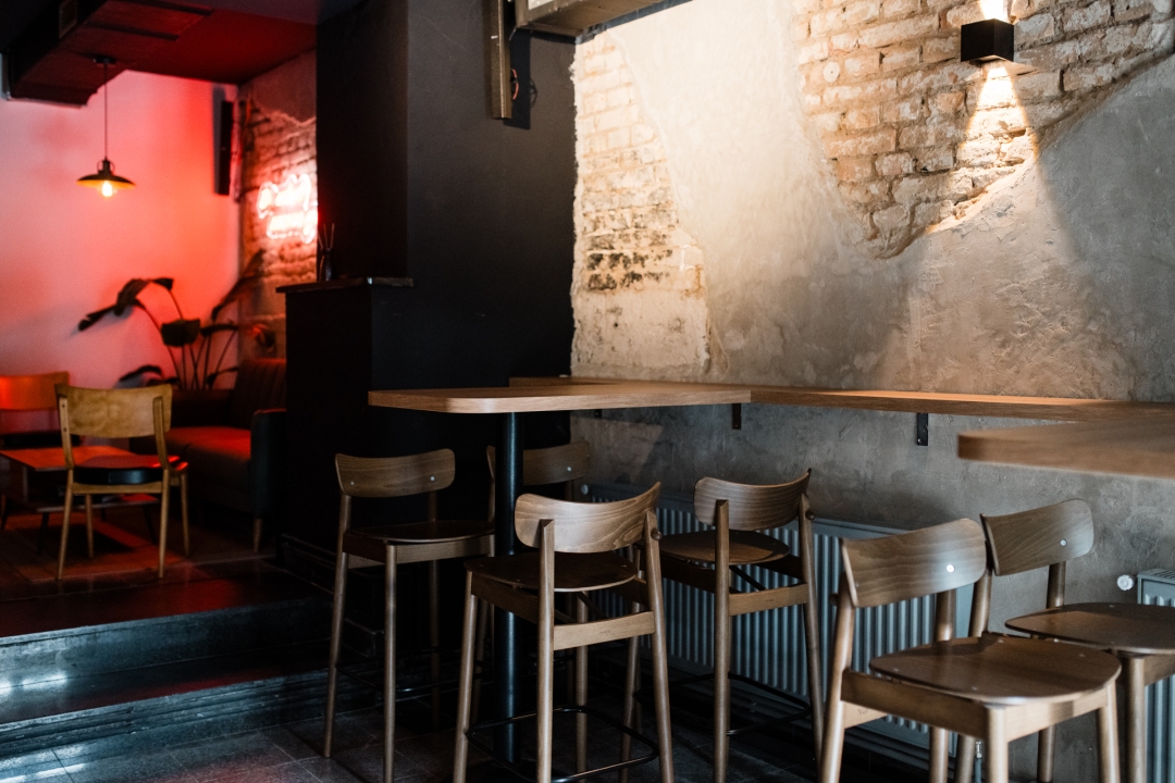 KOI bar