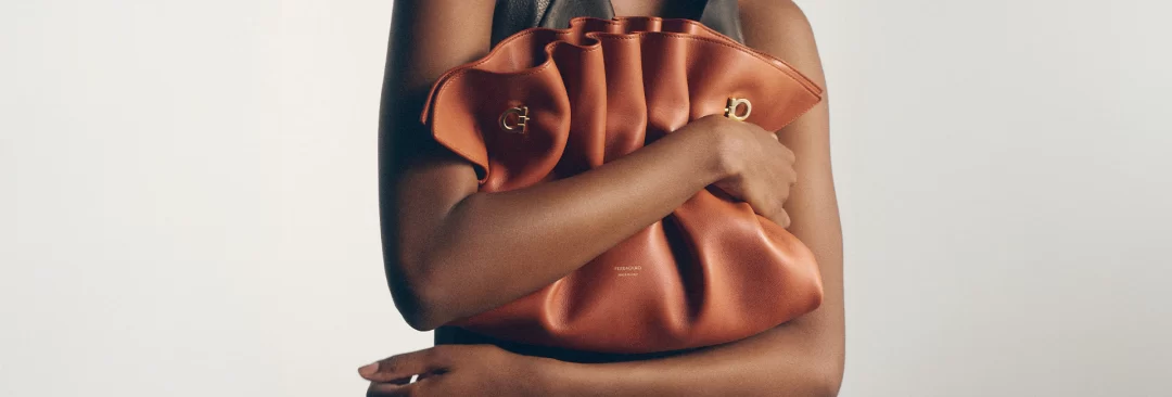 Nova Ferragamo torba