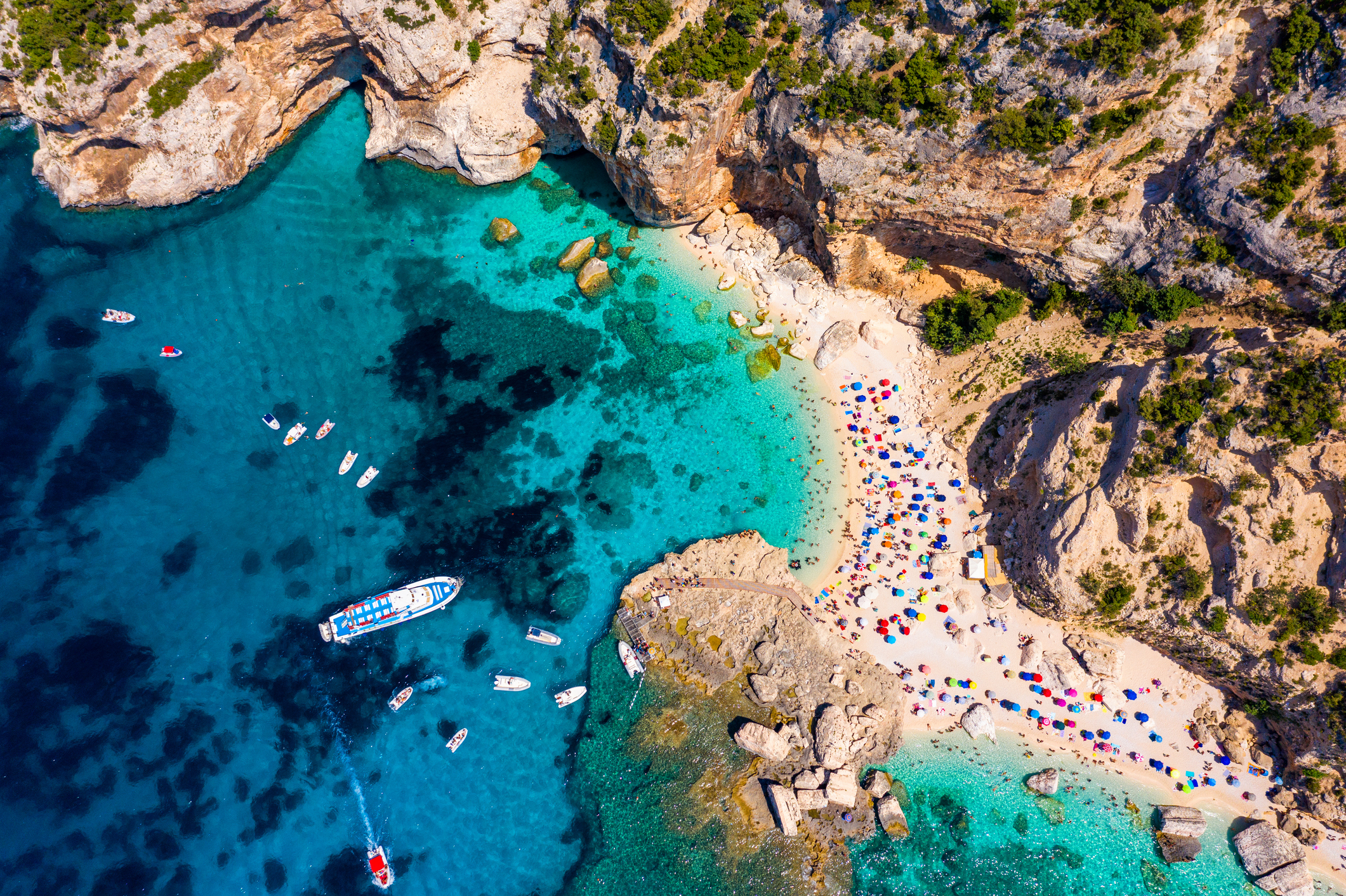 Cala Mariolu_DaLiu_iStock-1314875458.jpg