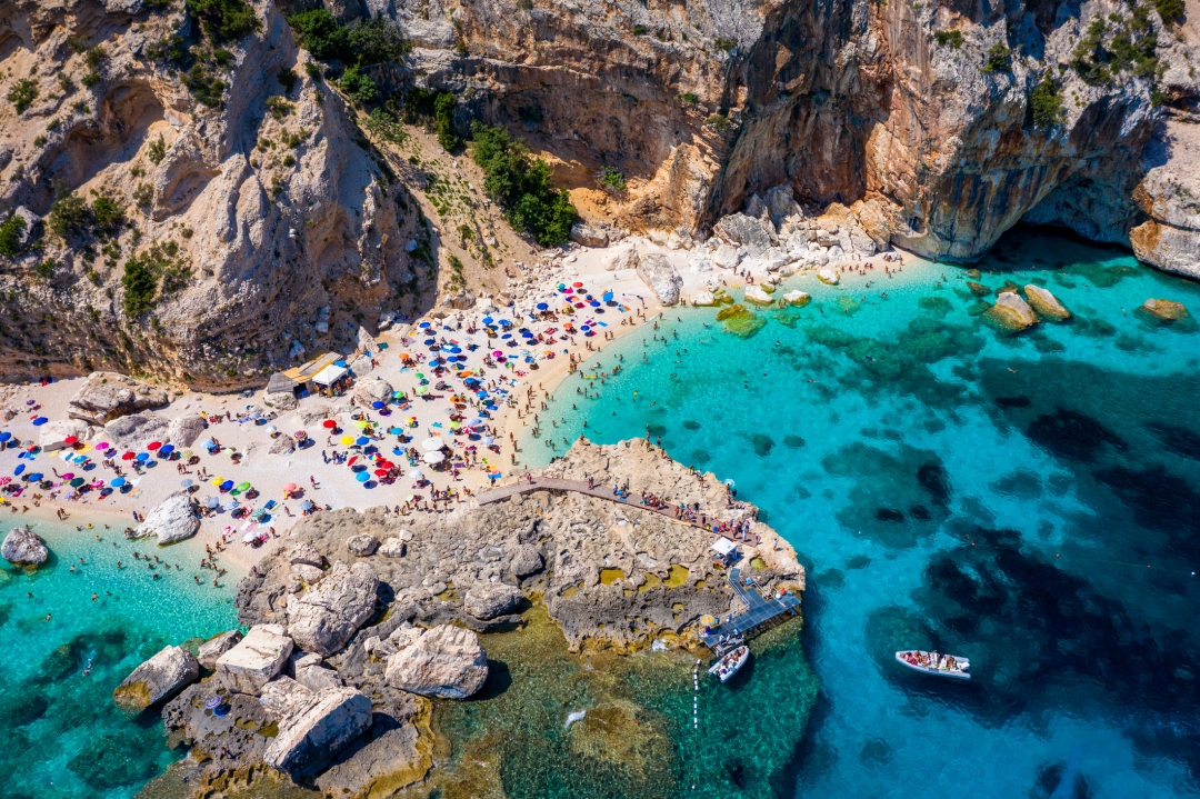 Cala Mariolu_DaLiu_iStock-1400449843.jpg