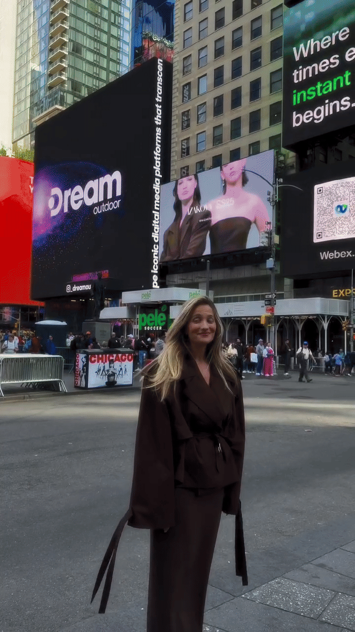 Od skica na papiru do svjetala Times Squarea: Brend Izabel Kovačić zabljesnuo na najpoznatijem billboardu