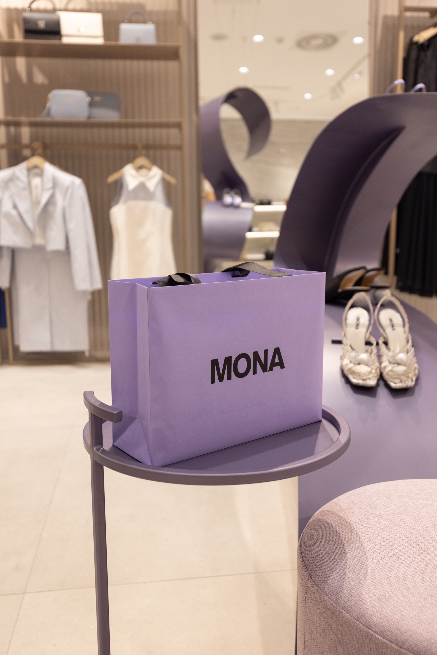 Mona nova kolekcija capsule cipela na petu