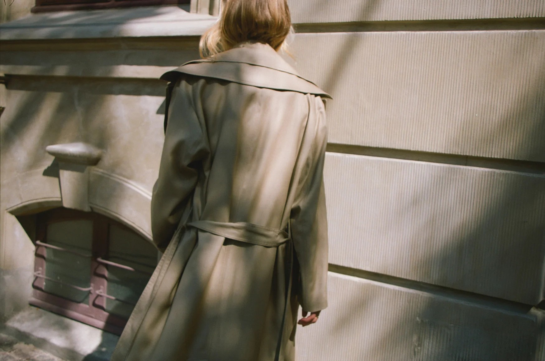 Stavite ovaj brend na radar: Róhe je nizozemska modna kuća koja utjelovljuje stil Carolyn Bessette-Kennedy
