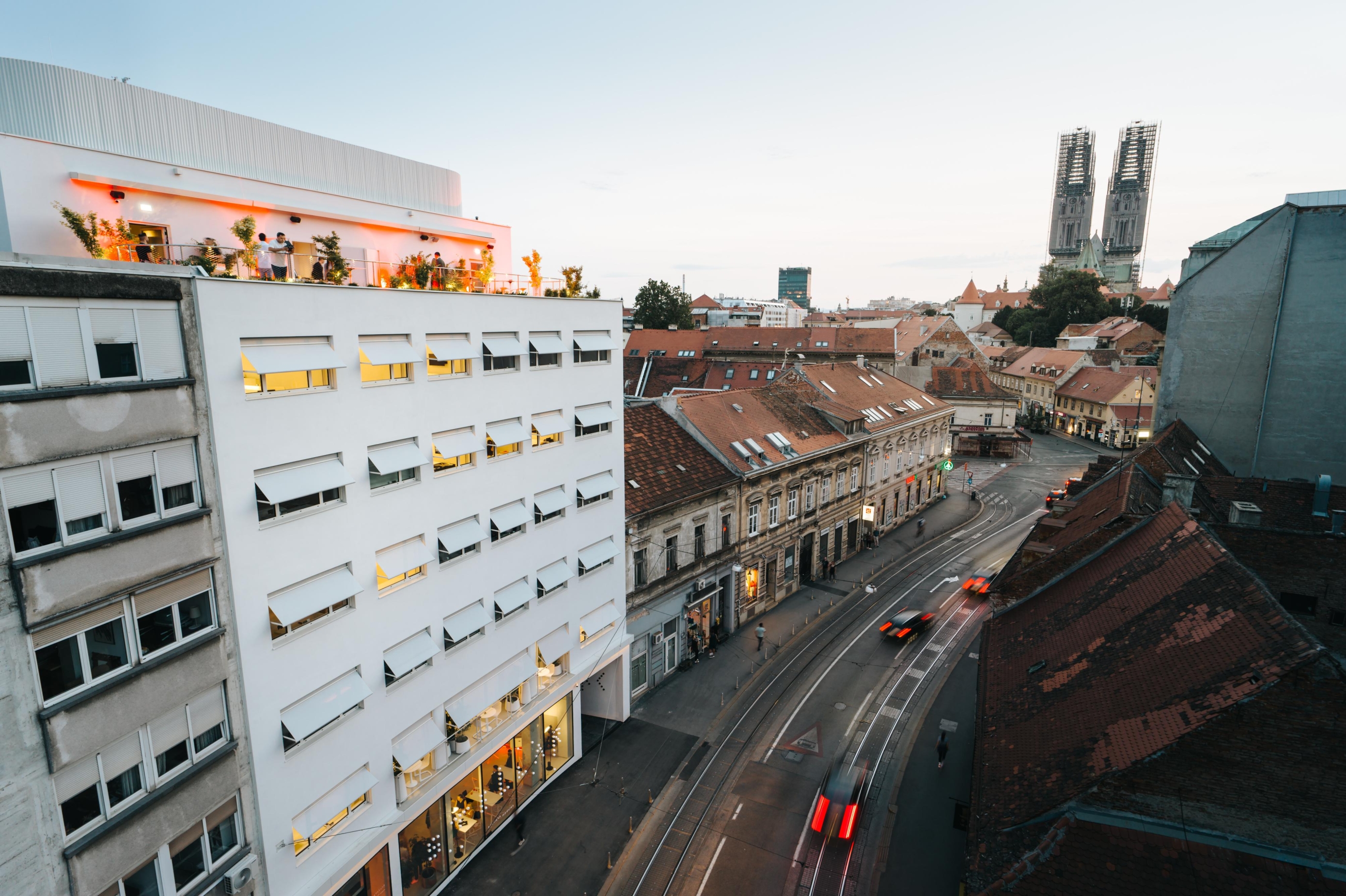 U Zagrebu je otvoren novi hotel, a ima i rooftop terasu s neodoljivim pogledom na grad