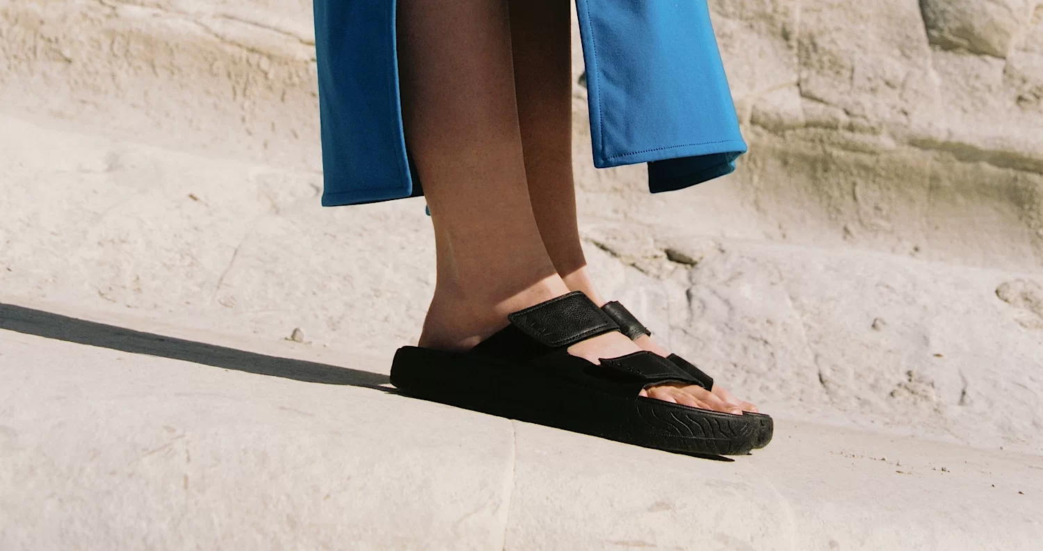 Veja je predstavila svoje prve natikače. Jako liče na jedan popularan Birkenstock model koji volimo