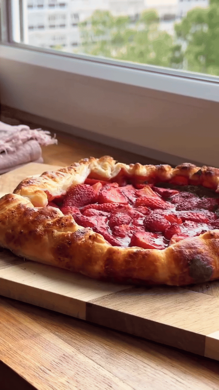 Foodoris ima recept za brzi galette s jagodama: Uz gotovo lisnato tijesto, treba vam 10 minuta za pripremu