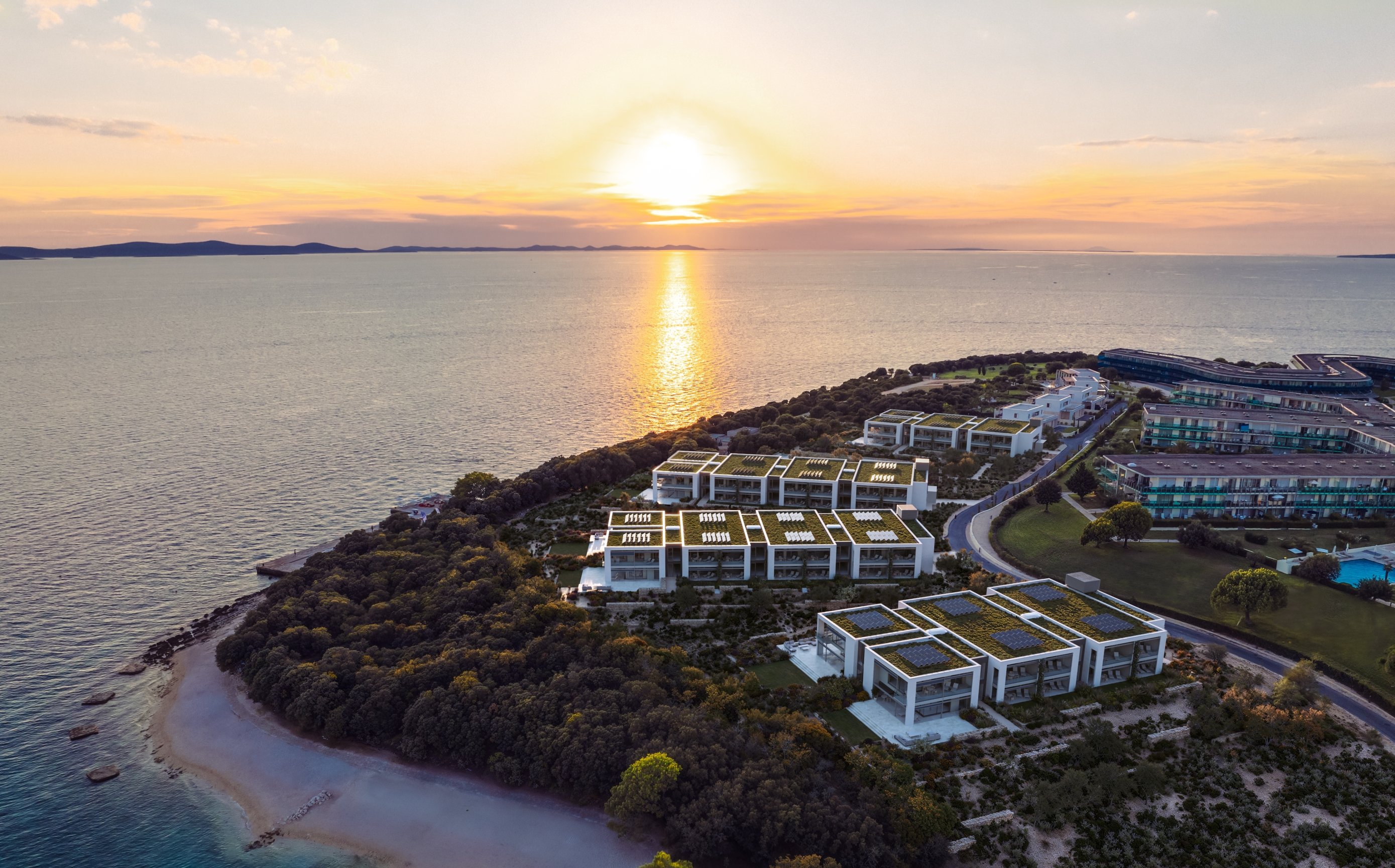 2504_falkensteiner-aurora-renderings_Resort Overview II