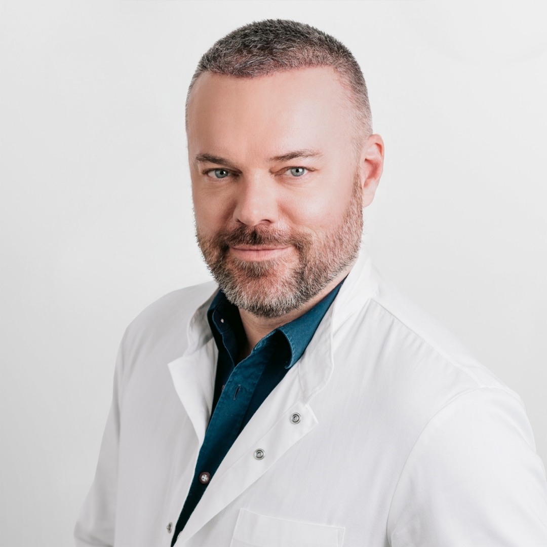 Dr. Bruno Cvjetičanin, plastični kirurg