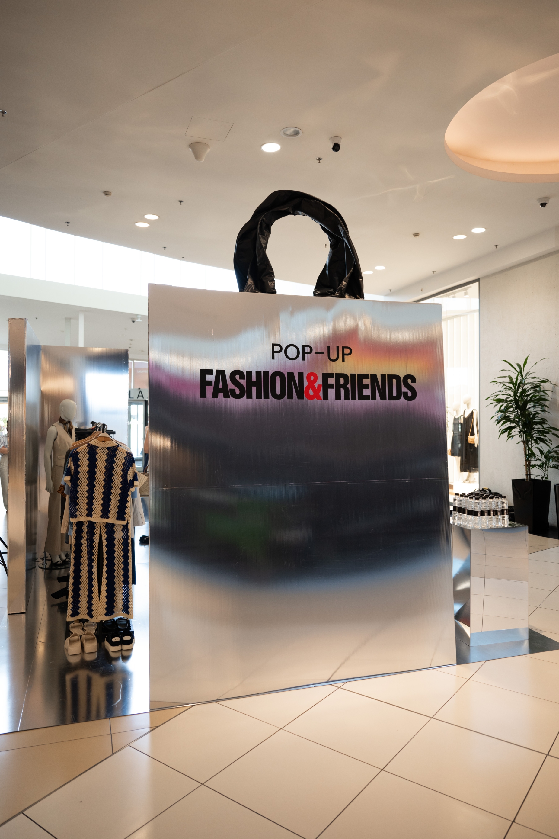 Fashion Company pop up event