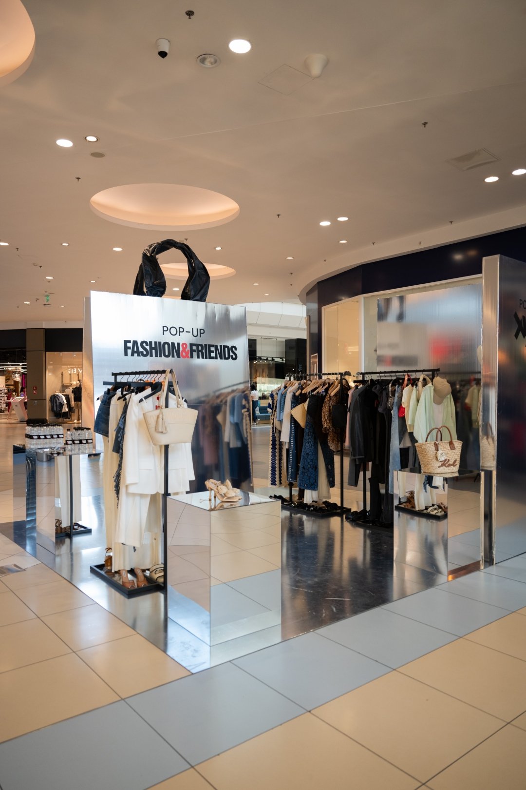 Fashion Company pop up event