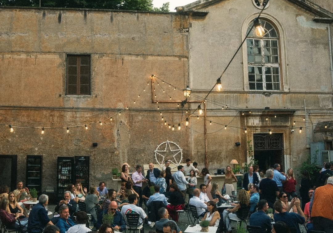 Gdje se u Rimu izlazi ovog ljeta? Ovo je savršeno mjesto za aperitivo, druženja i romantične večeri