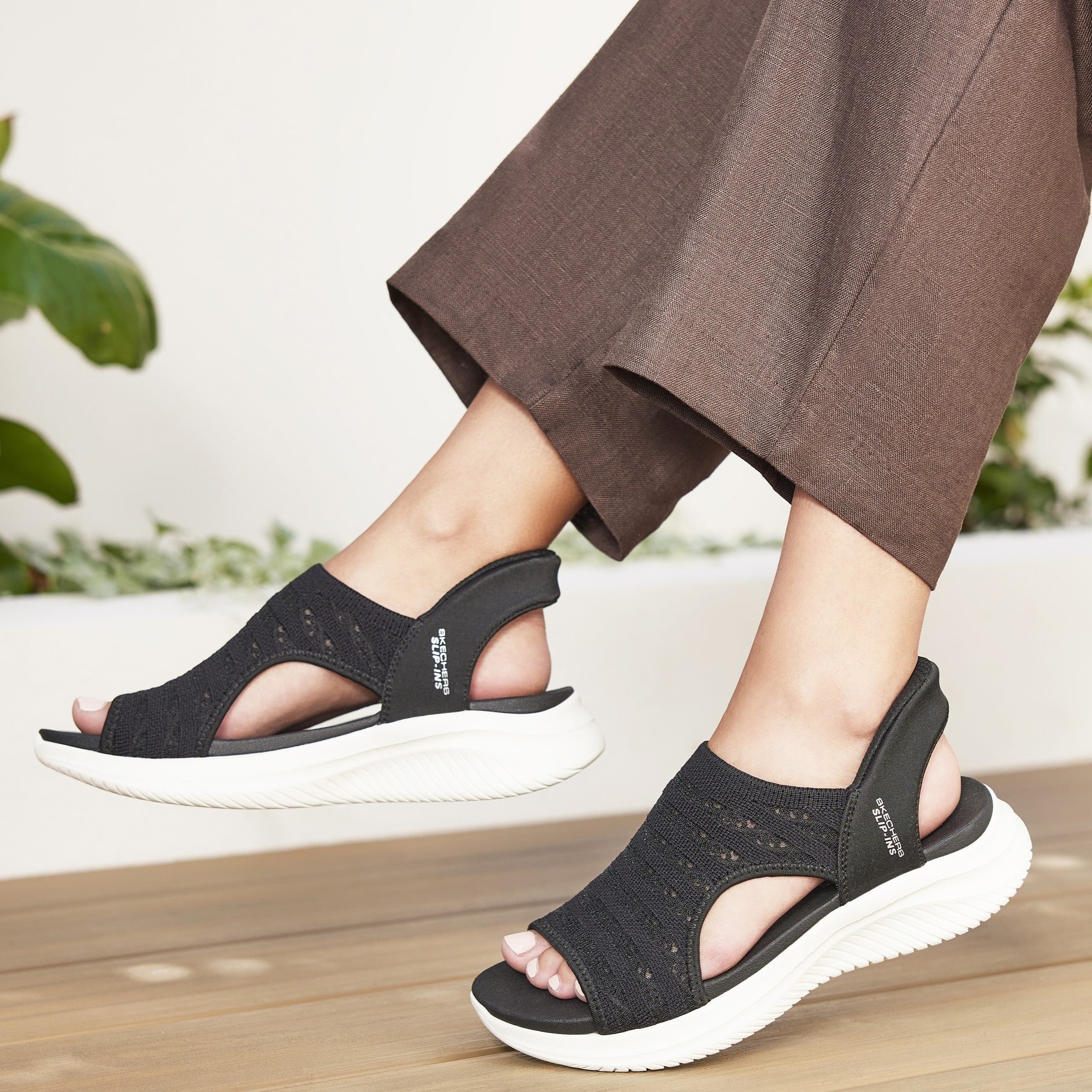Skechers sandale i natikače