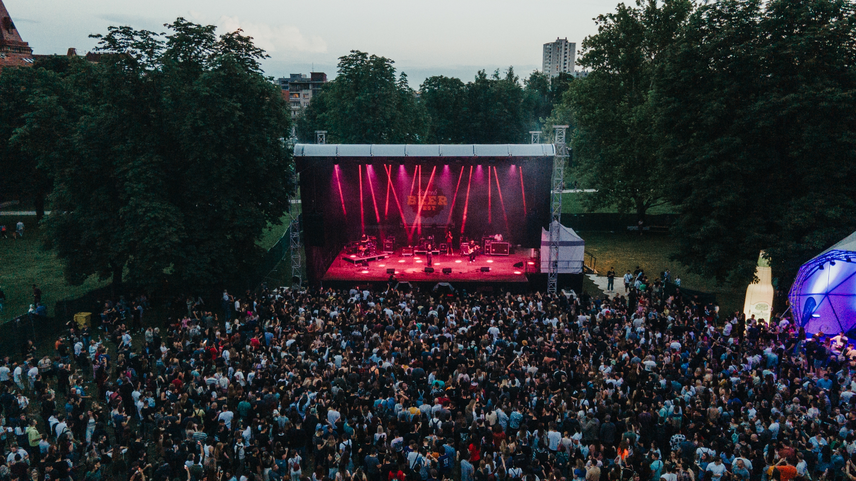 Počinje Zagreb Beer Fest! Čeka nas pet dana sjajne glazbe na Tuđmancu